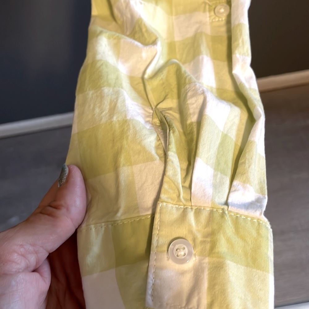 Women’s button down - Picture 4 of 5